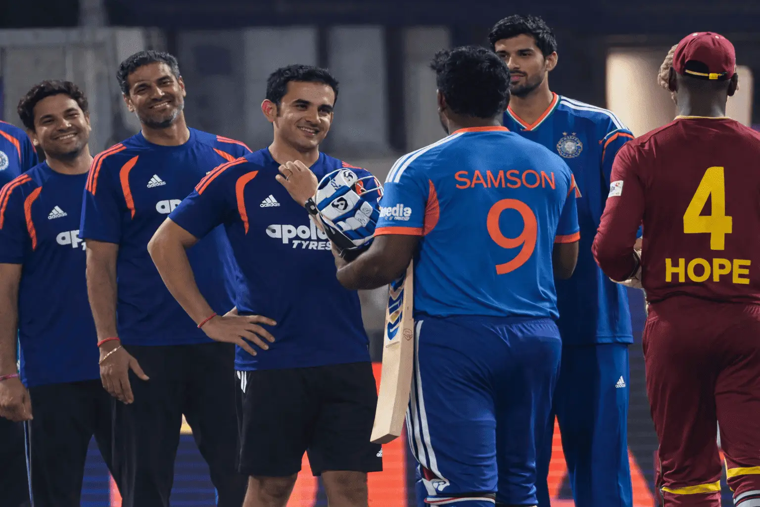 Gautam Gambhir ने Sanju Samson की प्रतिभा पर भरोसा जताया। 4 Gautam Gambhir ने Sanju Samson की प्रतिभा पर भरोसा जताया।